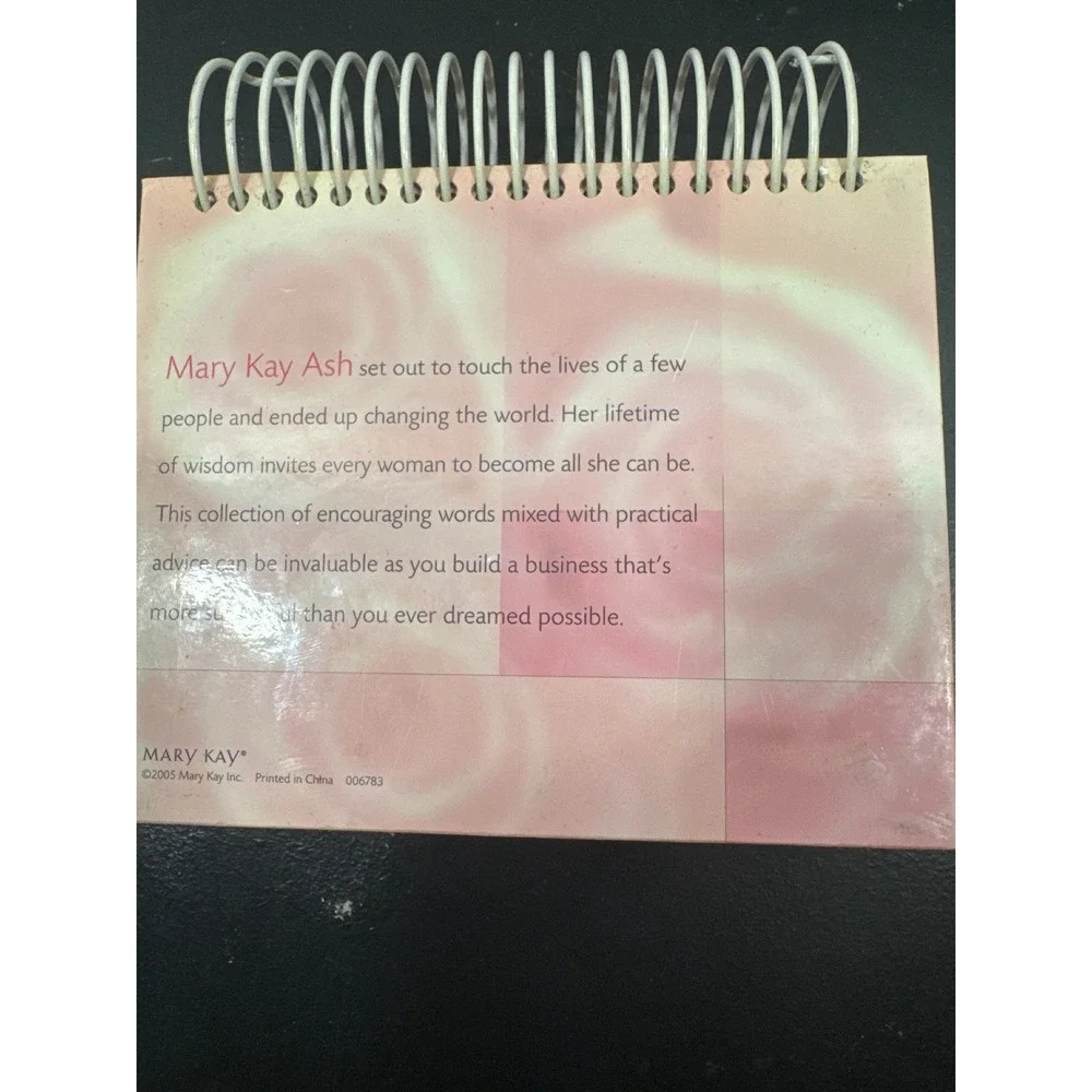 Mary Kay Ash Words of Wisdom Perpetual Desk Calendar Vintage 2005 Pink Flip Book